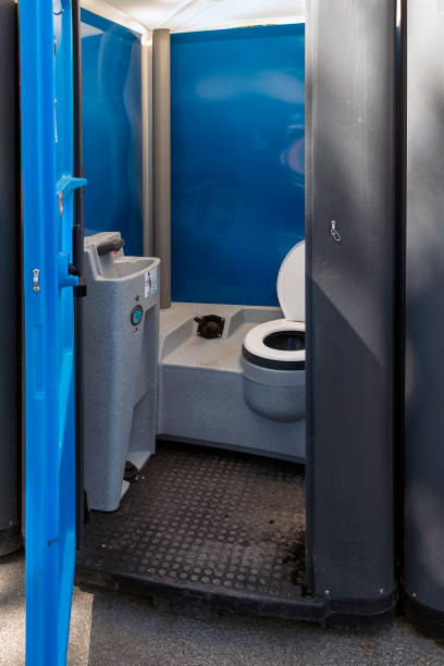 Best Luxury portable toilet rental  in Mineral Ridge, OH